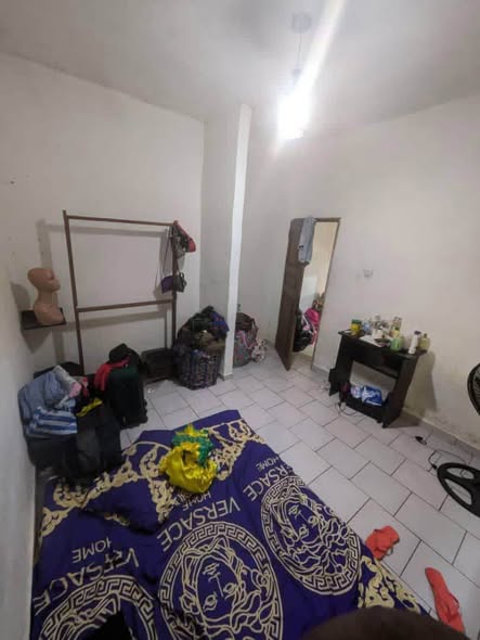 Studio moderne à Odza
