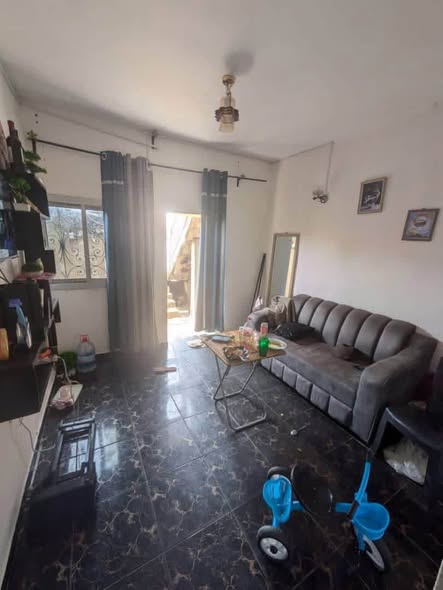 Studio moderne à Odza