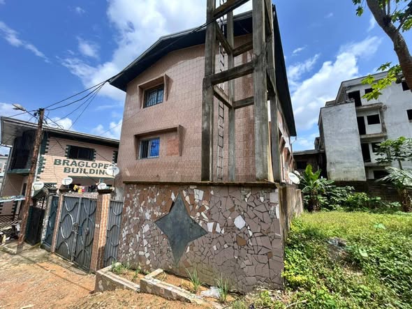 Immeuble à Makepe BM