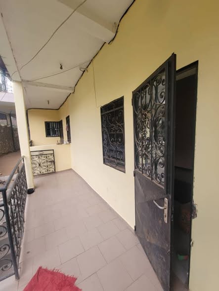 Studio moderne à louer à YDE Ngousso