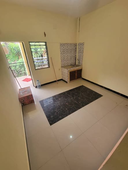 Studio moderne à louer à YDE Ngousso