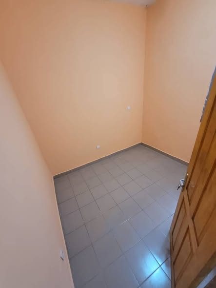 Studio moderne à louer à YDE Ngousso