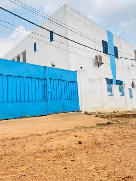 Duplex à louer à Biyem Assi