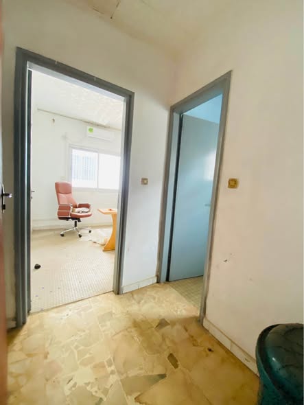 Duplex à louer à Biyem Assi