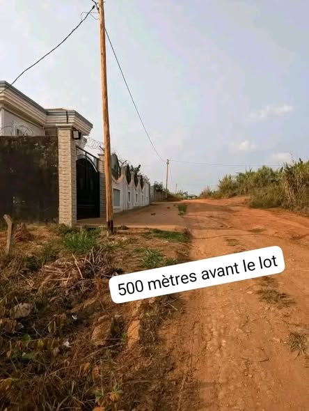 Terrain titré de 637m² à Yaoundé NYOM