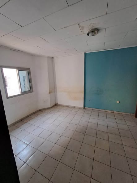 Studio moderne à louer à Odza