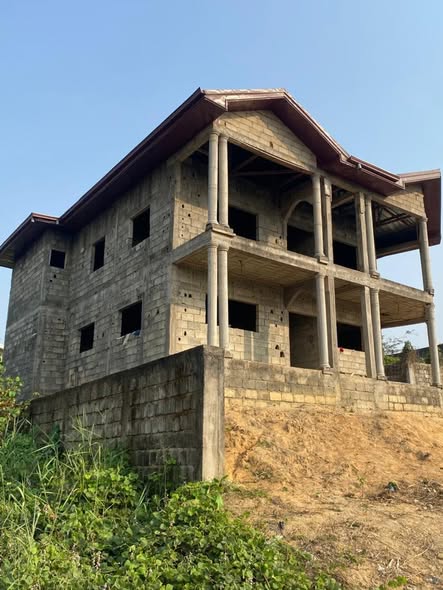 Maison R+1 à liquider