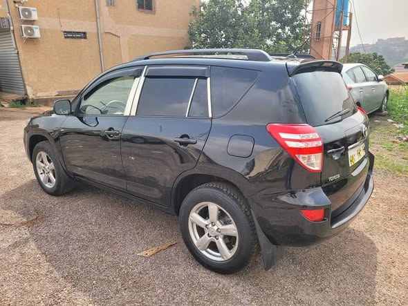 Toyota RAV4 extrêmement propre Année 2012