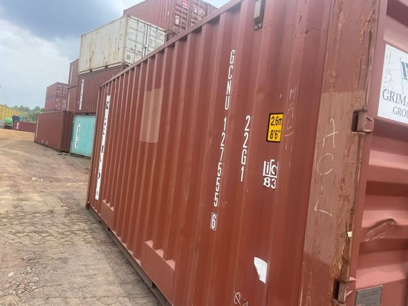 Conteneurs neufs à vendre à Bafoussam