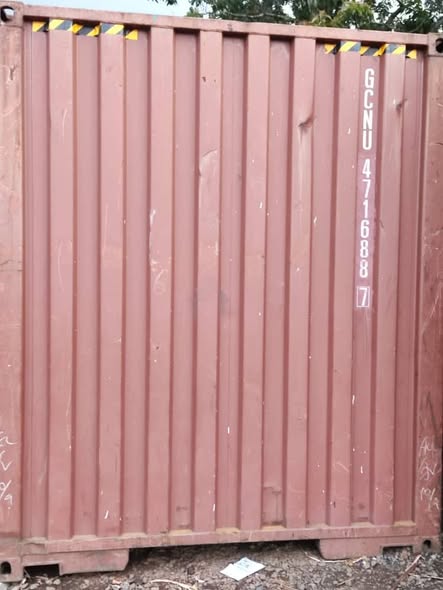 Conteneurs neufs à vendre à Bafoussam