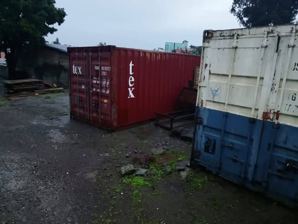 Conteneurs neufs à vendre à Bafoussam