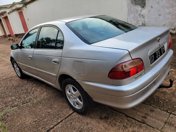Toyota Avensis à vendre