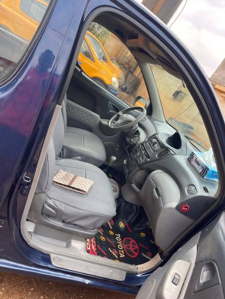 Cho Cho Yaris verso Boite manuelle