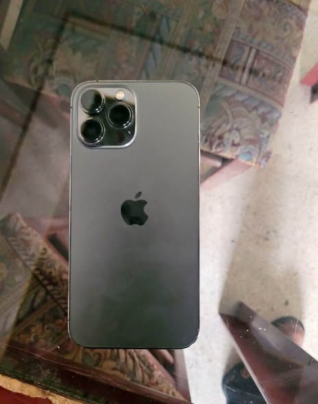iPhone 13 Pro Max 256go à vendre