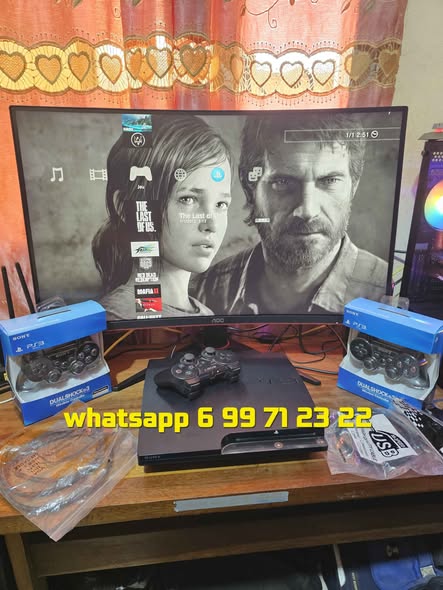 PS3 avec accessoires à vendre