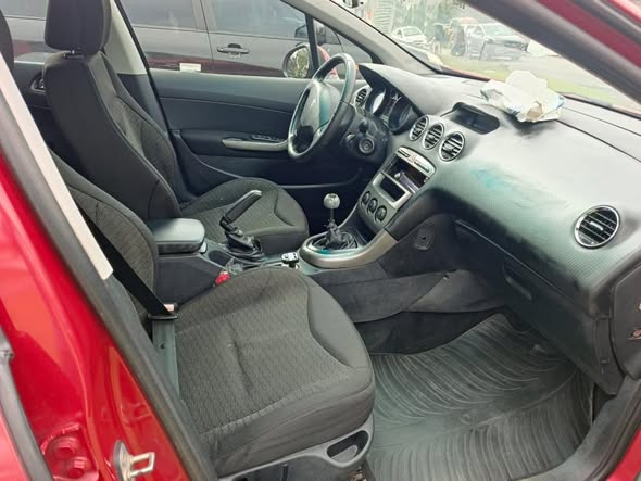 PEUGEOT 308 SW en excellent état