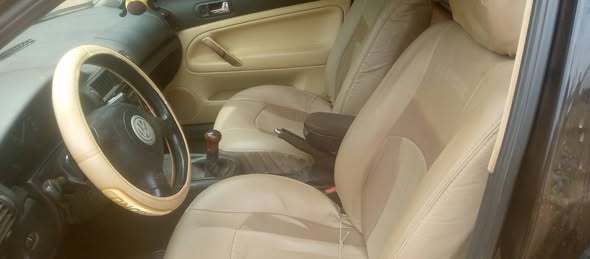 Voiture à vendre, moteur 100% ok