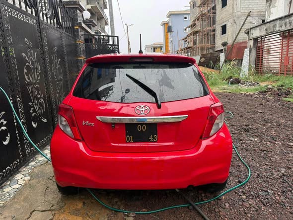 TOYOTA YARIS 2013 à vendre