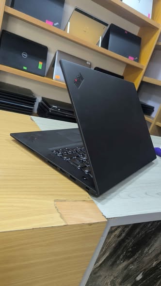 Lenovo ThinkPad P1 Gen 1 – Workstation Ultra Puissante