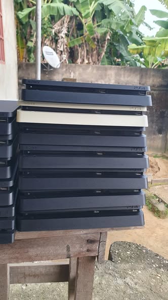 PS4 slim et fat à vendre
