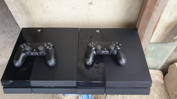 PS4 slim et fat à vendre
