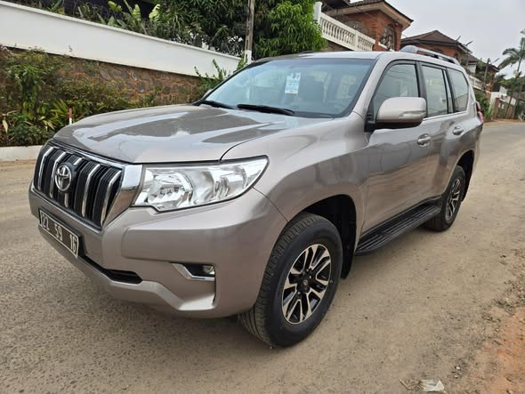 Cami Toyota Prado TXL 2020 à vendre