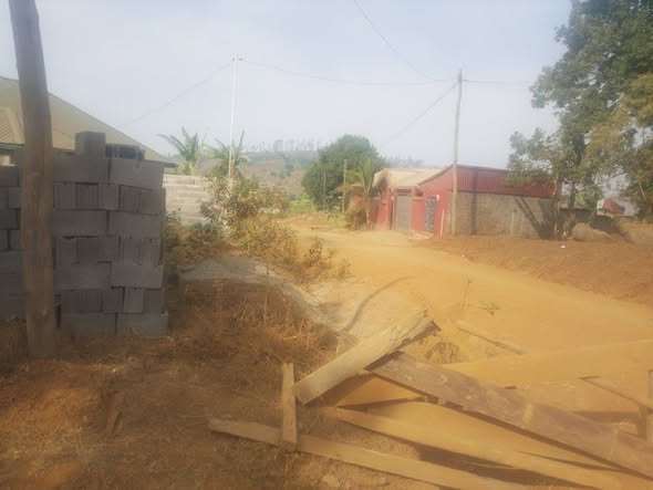 Lotissement non titré à vendre à Nkonti