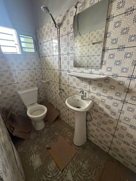 Jolie chambre moderne à l’étage