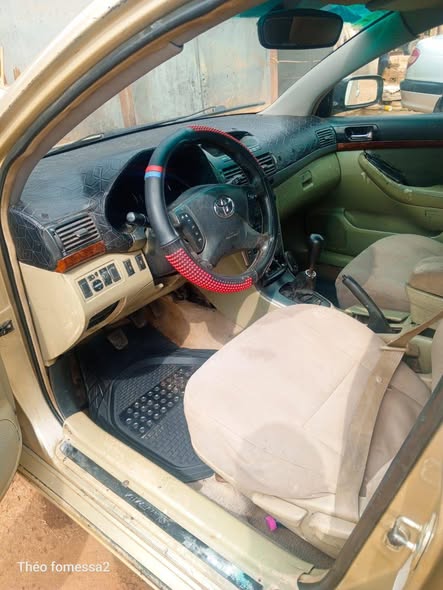Voiture à vendre à Yaoundé Ekounou