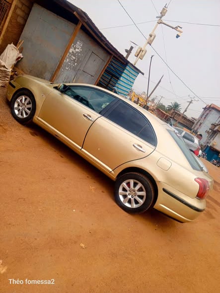 Voiture à vendre à Yaoundé Ekounou