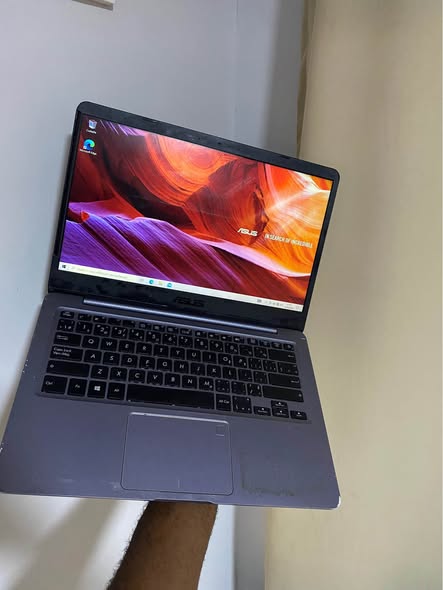 Vends PC portable ASUS ultra-léger
