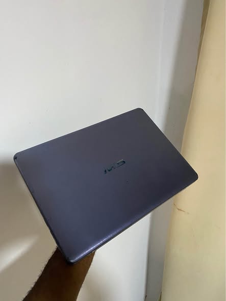 Vends PC portable ASUS ultra-léger