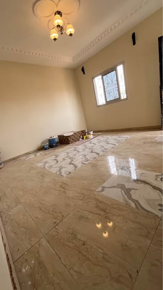 Studio moderne à louer à Etoudi