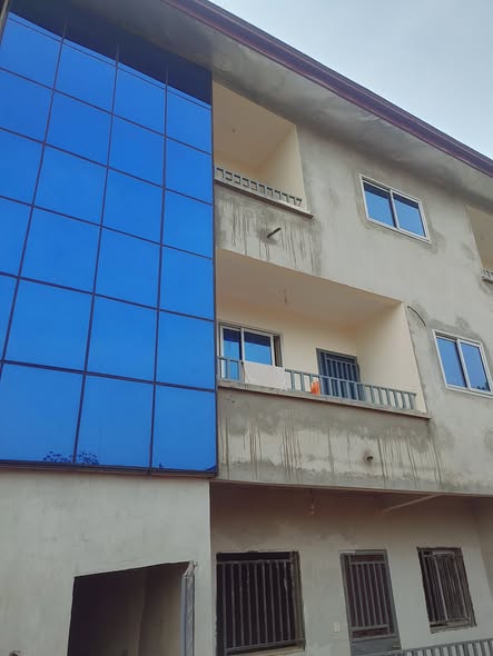 Studios Moderne à Louer à Barrière Ahala