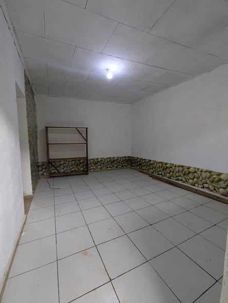 Studio moderne à louer à Nsam