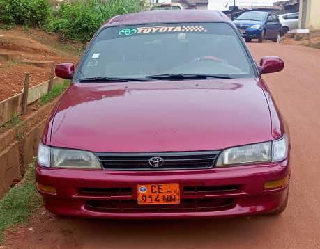 Toyota Corolla 100 berline extrêmement propre