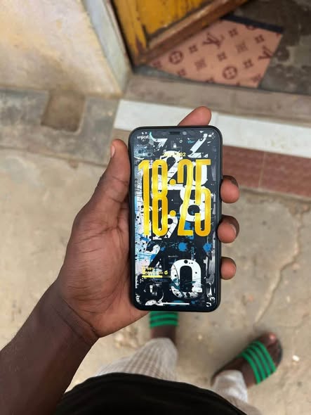 iPhone 11 Pro 64go à vendre
