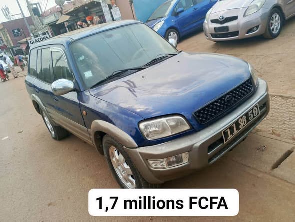 TOYOTA RAV4 ancien modèle 99 à vendre