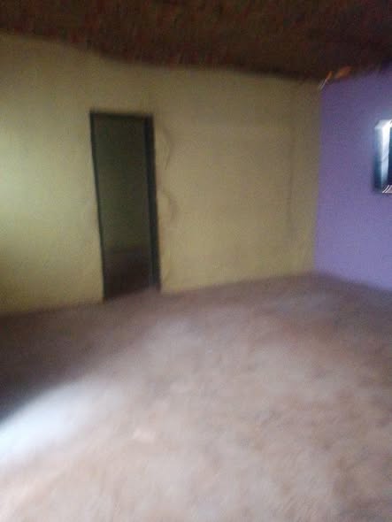 Appartement simple 2 chambres à louer