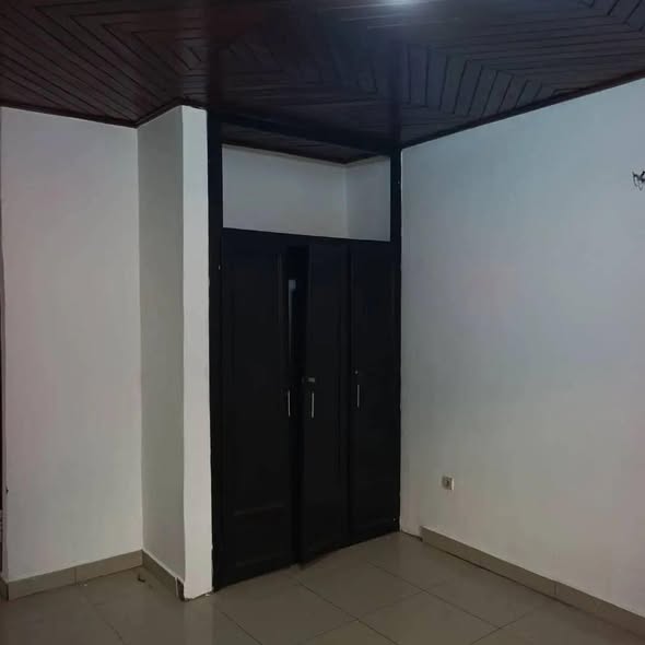 Appartement moderne à Odza