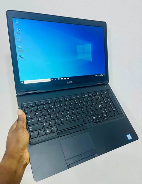 Laptop Dell 5570 Core i5 à vendre