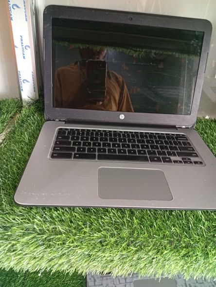 Laptop HP Windows 10 Pro – 13 pouces