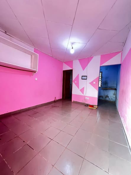 Chambre moderne à louer à Byiem-assi