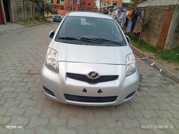 Voiture d'occasion TOYOTA Yaris 2010