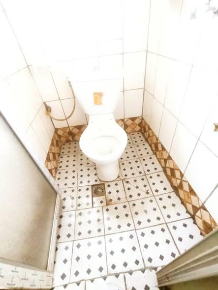 Chambre moderne à louer à pk 14