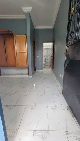 Chambre MODERNE à louer à Bafoussam