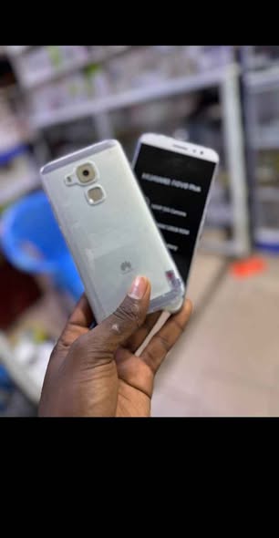 Huawei – 64Go / RAM 4Go + Power Bank Offert