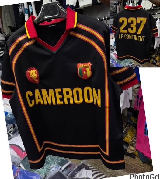 Polo VINTAGE du CAMEROUN disponible