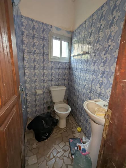 Studio moderne à louer à Obobogo