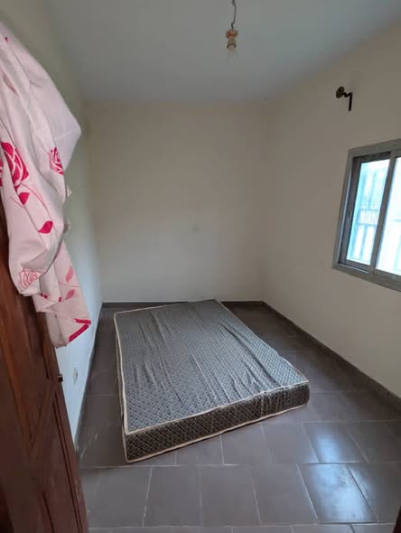 Studio moderne à louer à Obobogo